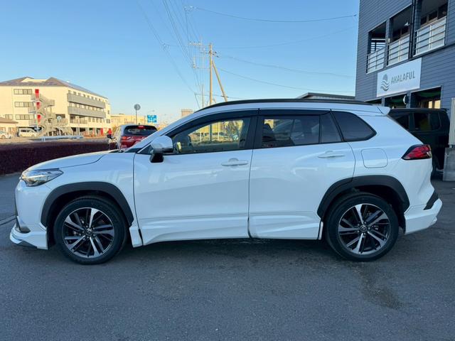 カローラクロス ハイブリッド Z 4WD モデリスタエアロ(F・S・R) 純正9インチナビディスプレイナビ 全方位モニター ブラインドスポットモニター パーキングサポートブレーキ TV セーフティセンス 革ファブリックコンビシート(5枚目)