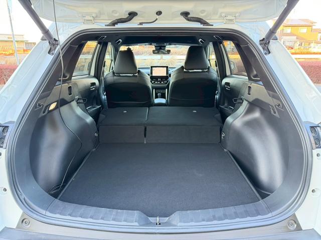 カローラクロス ハイブリッド Z 4WD モデリスタエアロ(F・S・R) 純正9インチナビディスプレイナビ 全方位モニター ブラインドスポットモニター パーキングサポートブレーキ TV セーフティセンス 革ファブリックコンビシート(15枚目)