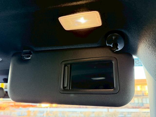 カローラクロス ハイブリッド Z 4WD モデリスタエアロ(F・S・R) 純正9インチナビディスプレイナビ 全方位モニター ブラインドスポットモニター パーキングサポートブレーキ TV セーフティセンス 革ファブリックコンビシート(42枚目)