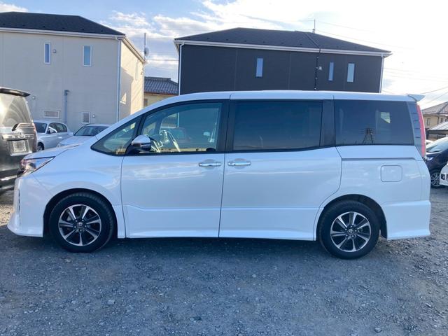 ノア Si ダブルバイビーII 純正9インチナビ 両側パワースライドドア バックモニター セーフティセンス クルーズコントロール インテリジェンスクリアランスソナー TV 純正16AW プッシュスタート 革巻きステアリングホイール(6枚目)