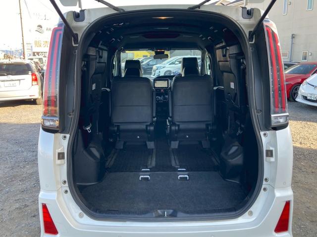 ノア Si ダブルバイビーII 純正9インチナビ 両側パワースライドドア バックモニター セーフティセンス クルーズコントロール インテリジェンスクリアランスソナー TV 純正16AW プッシュスタート 革巻きステアリングホイール(16枚目)