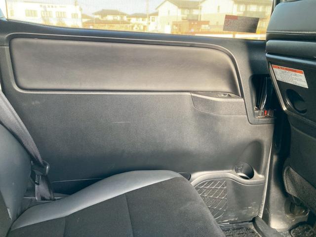 ノア Si ダブルバイビーII 純正9インチナビ 両側パワースライドドア バックモニター セーフティセンス クルーズコントロール インテリジェンスクリアランスソナー TV 純正16AW プッシュスタート 革巻きステアリングホイール(45枚目)