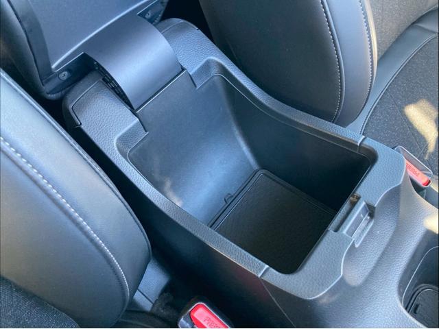 ヴェゼル ｅ：ＨＥＶ　Ｚ　純正コネクトディスプレイナビ　マルチビューカメラ　プレミアムオーディオ　ＴＶ　ホンダセンシング　ブラインドスポットモニター　ＬＥＤヘッドランプ　シートヒーター　ハンズフリーパワーバックドア　ワンオーナ（36枚目）