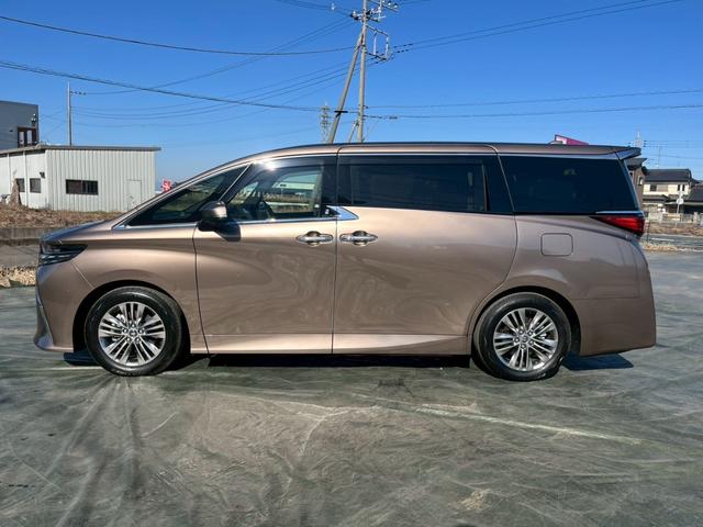 アルファード Ｚ　４ＷＤ　純正１４型ディスプレイナビ　トヨタチームメイト　ユニバーサルステップ　セーフティセンス　パノラミックビューモニター　３眼ＬＥＤヘッドランプ　純正１８ＡＷ　パワーバックドア　ＴＶ　ＥＴＣ２．０（6枚目）