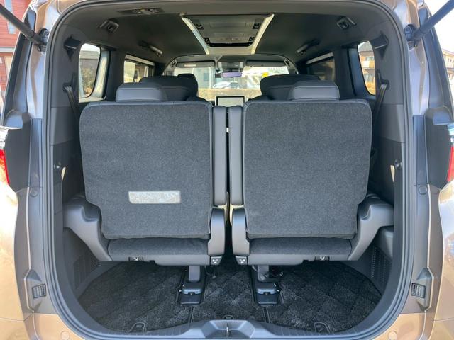 アルファード Ｚ　４ＷＤ　純正１４型ディスプレイナビ　トヨタチームメイト　ユニバーサルステップ　セーフティセンス　パノラミックビューモニター　３眼ＬＥＤヘッドランプ　純正１８ＡＷ　パワーバックドア　ＴＶ　ＥＴＣ２．０（10枚目）