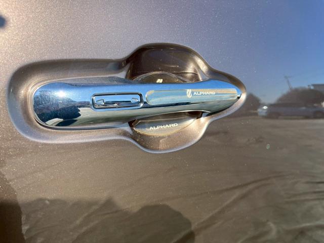 アルファード Ｚ　４ＷＤ　純正１４型ディスプレイナビ　トヨタチームメイト　ユニバーサルステップ　セーフティセンス　パノラミックビューモニター　３眼ＬＥＤヘッドランプ　純正１８ＡＷ　パワーバックドア　ＴＶ　ＥＴＣ２．０（58枚目）
