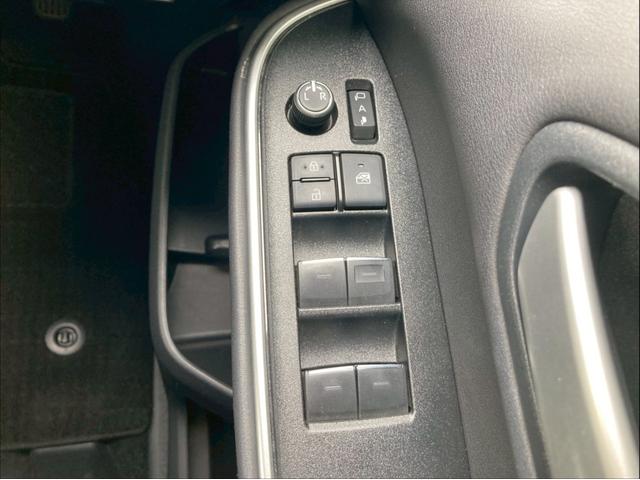 ノア ハイブリッドＳ－Ｚ　純正１０．５型ディスプレイプラス　快適利便パッケージｈｉｇｈ　プロジェクター式ＬＥＤヘッドランプ　地デジＴＶ　ＥＴＣ２．０　両側パワースライドドア　セーフティセンス　バックモニター　パーキングサポート（40枚目）