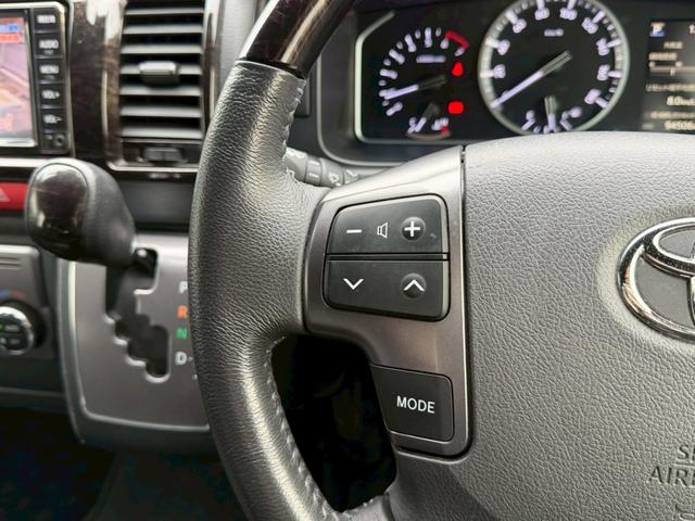 ハイエースバン スーパーＧＬ　ダークプライムＩＩ　純正ナビ　両側パワースライドドア　パノラミックビューモニター　セーフティセンス　ＴＲＤフロントスポイラー　ＴＲＤマッドフラップ　ＡＣ１００Ｖ電源　ＴＶ　プッシュスタート　リアヒータークーラー　禁煙車（29枚目）