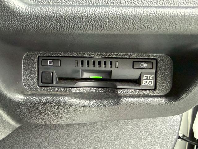 ハイエースバン スーパーＧＬ　ダークプライムＩＩ　純正ナビ　両側パワースライドドア　パノラミックビューモニター　セーフティセンス　ＴＲＤフロントスポイラー　ＴＲＤマッドフラップ　ＡＣ１００Ｖ電源　ＴＶ　プッシュスタート　リアヒータークーラー　禁煙車（38枚目）