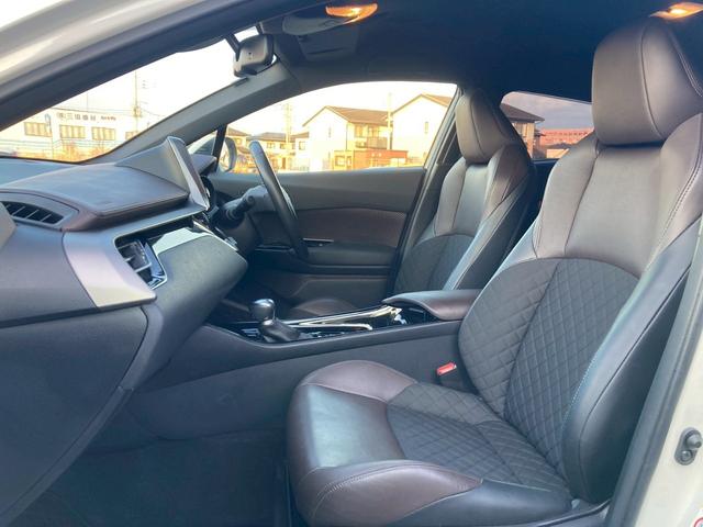 Ｃ－ＨＲ Ｇ－Ｔ　純正エアロ　アルパイン９インチナビ　バックモニター　セーフティセンス　ブラインドスポットモニター　クリアランスソナー　ロゴ入ＬＥＤヘッドランプ　ＴＶ　純正１８ＡＷ　バックソナー　シートヒーター　禁煙車（12枚目）