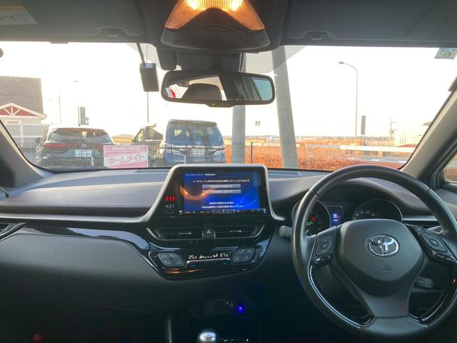 Ｃ－ＨＲ Ｇ－Ｔ　純正エアロ　アルパイン９インチナビ　バックモニター　セーフティセンス　ブラインドスポットモニター　クリアランスソナー　ロゴ入ＬＥＤヘッドランプ　ＴＶ　純正１８ＡＷ　バックソナー　シートヒーター　禁煙車（16枚目）