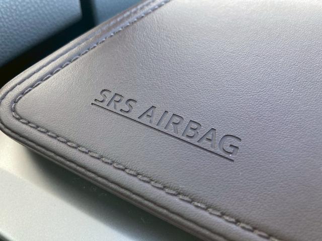 Ｃ－ＨＲ Ｇ－Ｔ　純正エアロ　アルパイン９インチナビ　バックモニター　セーフティセンス　ブラインドスポットモニター　クリアランスソナー　ロゴ入ＬＥＤヘッドランプ　ＴＶ　純正１８ＡＷ　バックソナー　シートヒーター　禁煙車（44枚目）