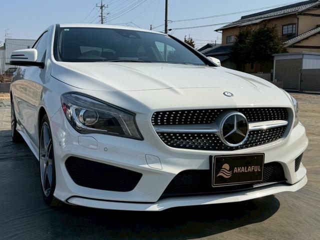 ＣＬＡクラス ＣＬＡ１８０　ＡＭＧライン　純正ナビ　レーダーセーフティパッケージ　パークトロニック　アクティブパーキングアシスト　シートヒーター　ＴＶ　バックモニター　ＨＩＤヘッドランプ　純正１８ＡＷ　ロゴ入ブレーキキャリパー　パドルシフト（3枚目）
