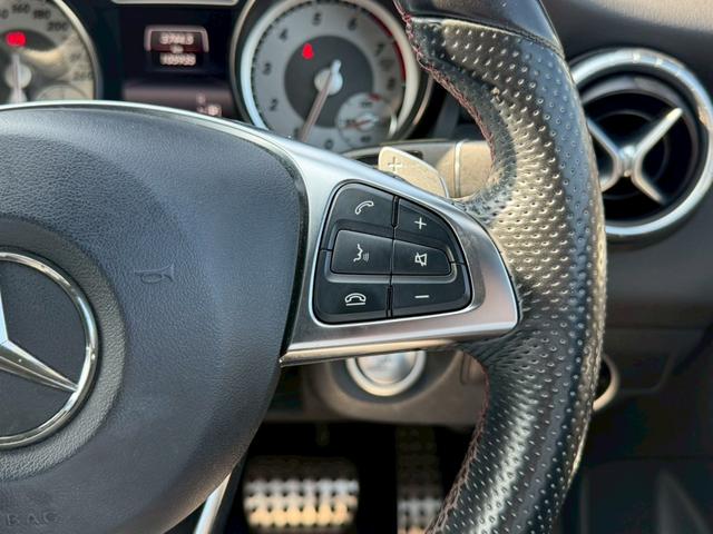 ＣＬＡクラス ＣＬＡ１８０　ＡＭＧライン　純正ナビ　レーダーセーフティパッケージ　パークトロニック　アクティブパーキングアシスト　シートヒーター　ＴＶ　バックモニター　ＨＩＤヘッドランプ　純正１８ＡＷ　ロゴ入ブレーキキャリパー　パドルシフト（29枚目）