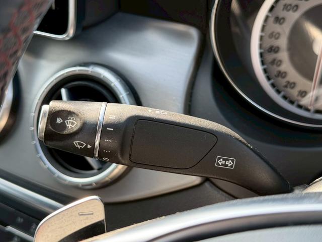 ＣＬＡクラス ＣＬＡ１８０　ＡＭＧライン　純正ナビ　レーダーセーフティパッケージ　パークトロニック　アクティブパーキングアシスト　シートヒーター　ＴＶ　バックモニター　ＨＩＤヘッドランプ　純正１８ＡＷ　ロゴ入ブレーキキャリパー　パドルシフト（30枚目）