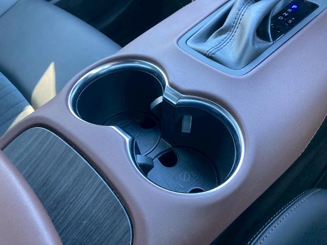 ハリアーハイブリッド Ｚ　モデリスタエアロ（Ｆ・Ｓ・Ｒ）純正１２．３型ナビ　パノラミックビューモニター　ＪＢＬプレミアムサウンド　ブラインドスポットモニター　セーフティセンス　パワーバックドア　ＨＵＤ　デジタルインナーミラー（34枚目）