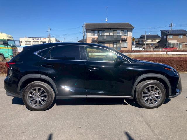 NX NX300 Iパッケージ メーカー10.3インチナビ バックモニター TV セーフティシステムプラス 角型3眼LEDヘッドランプ パワーバックドア Ltex合皮シート シートヒーター SRSエアバック ETC2.0 禁煙車(5枚目)