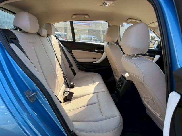 １シリーズ １１８ｉ　ファッショニスタ　メーカーナビ　バックモニター　ベージュレザーシート　アクティブクルーズコントロール　ドライビングアシストパッケージ　パーキングサポートパッケージ　ＬＥＤヘッドランプ　シートヒーター　オートライト　禁煙（11枚目）