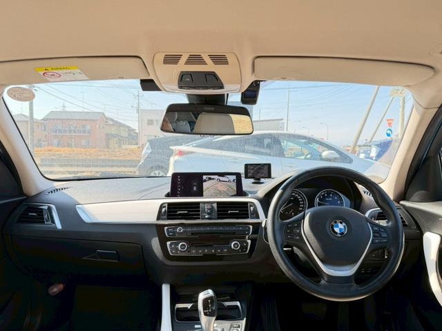 １シリーズ １１８ｉ　ファッショニスタ　メーカーナビ　バックモニター　ベージュレザーシート　アクティブクルーズコントロール　ドライビングアシストパッケージ　パーキングサポートパッケージ　ＬＥＤヘッドランプ　シートヒーター　オートライト　禁煙（16枚目）