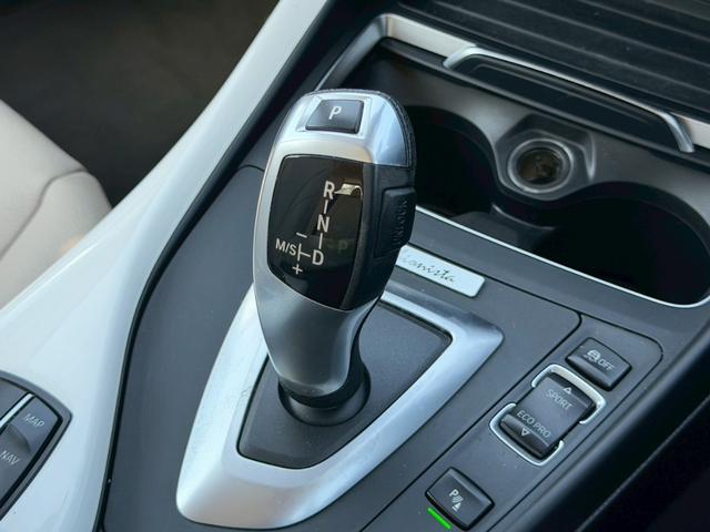 １シリーズ １１８ｉ　ファッショニスタ　メーカーナビ　バックモニター　ベージュレザーシート　アクティブクルーズコントロール　ドライビングアシストパッケージ　パーキングサポートパッケージ　ＬＥＤヘッドランプ　シートヒーター　オートライト　禁煙（24枚目）