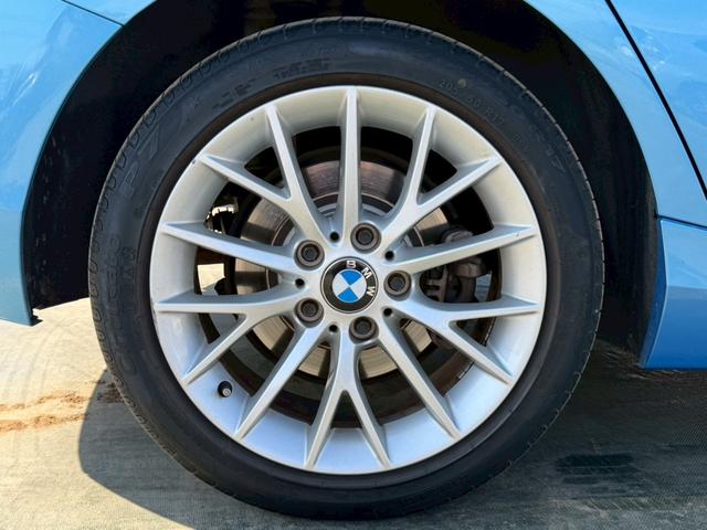 １シリーズ １１８ｉ　ファッショニスタ　メーカーナビ　バックモニター　ベージュレザーシート　アクティブクルーズコントロール　ドライビングアシストパッケージ　パーキングサポートパッケージ　ＬＥＤヘッドランプ　シートヒーター　オートライト　禁煙（55枚目）