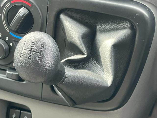 エブリイ ジョイン　純正ディスプレイオーディオ　バックモニター　スマートフォン連携機能　セーフティサポート　ＬＥＤヘッドランプ　シートヒーター　エアコン　リアヒーター　アームレスト　イモビライザー　ドライブレコーダー（28枚目）