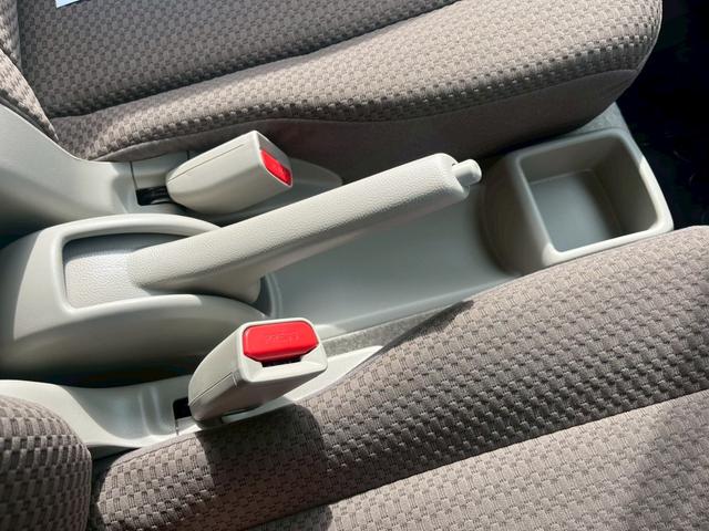 エブリイ ジョイン　純正ディスプレイオーディオ　バックモニター　スマートフォン連携機能　セーフティサポート　ＬＥＤヘッドランプ　シートヒーター　エアコン　リアヒーター　アームレスト　イモビライザー　ドライブレコーダー（44枚目）