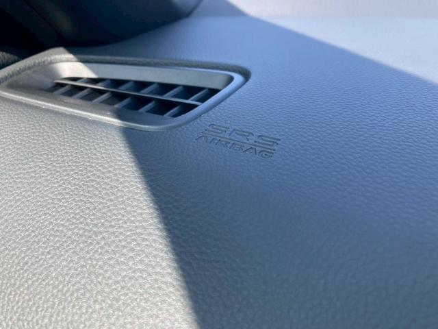 シビック タイプＲ　純正９型ディスプレイナビ　ホンダセンシング　バックモニター　ドライブモードスイッチ　フルＬＥＤヘッドランプ　ブラックリアスポイラー　地デジＴＶ　純正１９ＡＷ　レッドブレーキキャリパー　ワイヤレス充電器（46枚目）