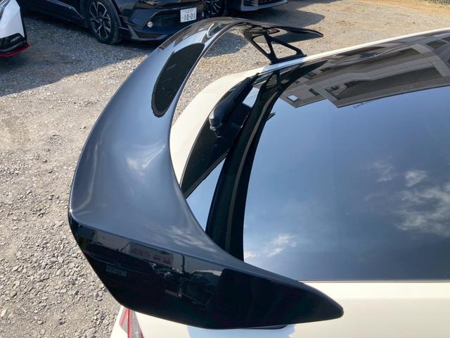 シビック タイプＲ　純正９型ディスプレイナビ　ホンダセンシング　バックモニター　ドライブモードスイッチ　フルＬＥＤヘッドランプ　ブラックリアスポイラー　地デジＴＶ　純正１９ＡＷ　レッドブレーキキャリパー　ワイヤレス充電器（61枚目）