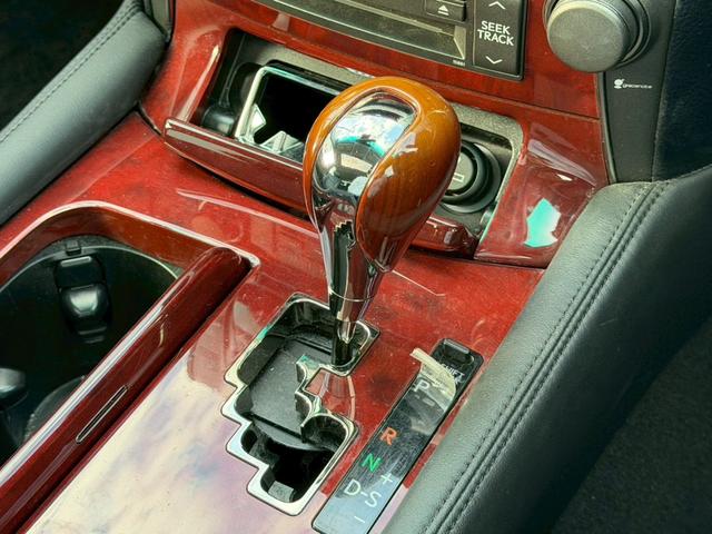 LS LS600h バージョンS Iパッケージ メーカーナビ サンルーフ 黒レザーシート バックモニター シートヒーター シートクーラー ステアリングヒーター LEDヘッドランプ クルーズコントロール パワーシート ポジションメモリー ETC(23枚目)