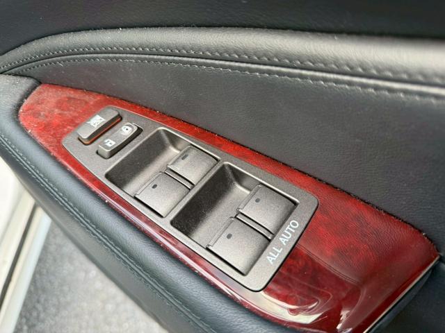 LS LS600h バージョンS Iパッケージ メーカーナビ サンルーフ 黒レザーシート バックモニター シートヒーター シートクーラー ステアリングヒーター LEDヘッドランプ クルーズコントロール パワーシート ポジションメモリー ETC(41枚目)