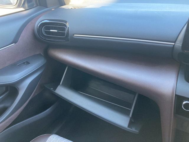 ヤリスクロス ハイブリッドＺ　モデリスタエアロ（Ｆ・Ｓ・Ｒ）　純正８型ディスプレイオーディオ　パノラミックビューモニター　ブラインドスポットモニター　パワーバックドア　セーフティセンス　フルＬＥＤヘッドランプ　シートヒーター　禁煙（39枚目）