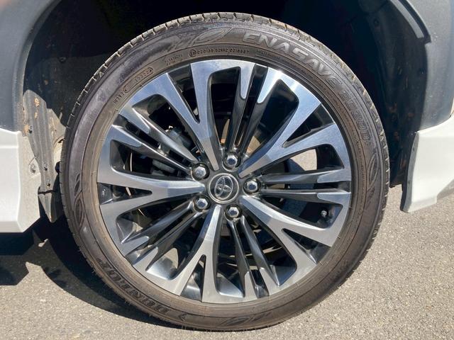 ヤリスクロス ハイブリッドＺ　モデリスタエアロ（Ｆ・Ｓ・Ｒ）　純正８型ディスプレイオーディオ　パノラミックビューモニター　ブラインドスポットモニター　パワーバックドア　セーフティセンス　フルＬＥＤヘッドランプ　シートヒーター　禁煙（58枚目）