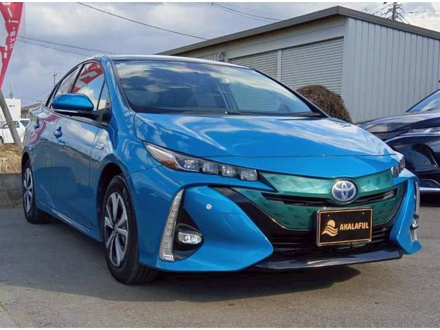 ソーラー充電システム付きのプリウスＰＨＶ入庫致しました！状態もおススメ出来る車両です！自信の安心価格設定になっておりますのでお早めにお問い合わせ下さい！早い者勝ちの１台です！全国対応可能となります！