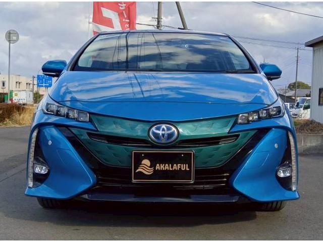 ソーラー充電システム付きのプリウスＰＨＶ入庫致しました！状態もおススメ出来る車両です！自信の安心価格設定になっておりますのでお早めにお問い合わせ下さい！早い者勝ちの１台です！全国対応可能となります！