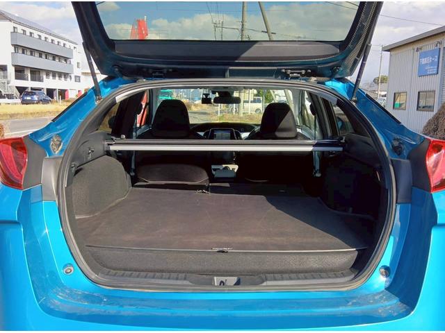 ソーラー充電システム付きのプリウスＰＨＶ入庫致しました！状態もおススメ出来る車両です！自信の安心価格設定になっておりますのでお早めにお問い合わせ下さい！早い者勝ちの１台です！全国対応可能となります！