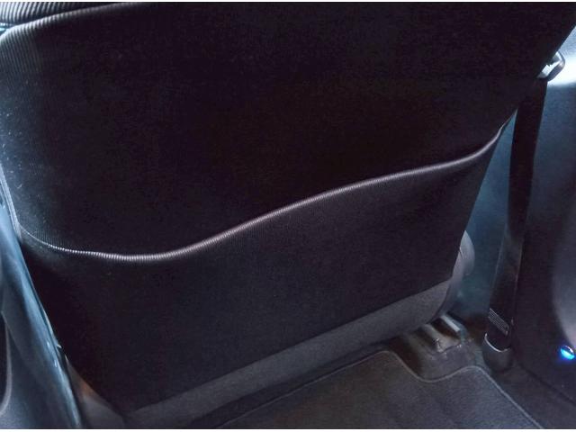 ソーラー充電システム付きのプリウスＰＨＶ入庫致しました！状態もおススメ出来る車両です！自信の安心価格設定になっておりますのでお早めにお問い合わせ下さい！早い者勝ちの１台です！全国対応可能となります！