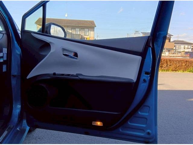 ソーラー充電システム付きのプリウスＰＨＶ入庫致しました！状態もおススメ出来る車両です！自信の安心価格設定になっておりますのでお早めにお問い合わせ下さい！早い者勝ちの１台です！全国対応可能となります！