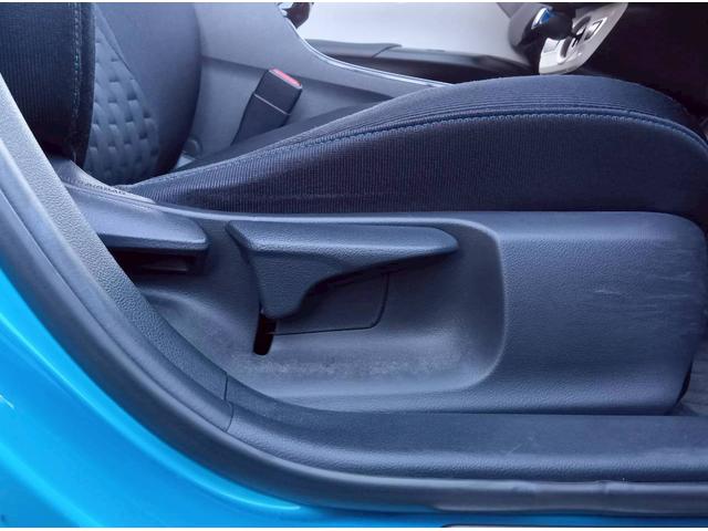 ソーラー充電システム付きのプリウスＰＨＶ入庫致しました！状態もおススメ出来る車両です！自信の安心価格設定になっておりますのでお早めにお問い合わせ下さい！早い者勝ちの１台です！全国対応可能となります！