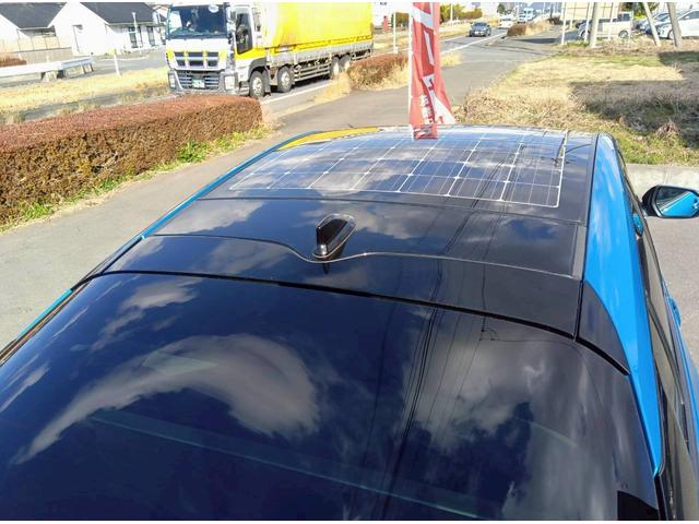 ソーラー充電システム付きのプリウスＰＨＶ入庫致しました！状態もおススメ出来る車両です！自信の安心価格設定になっておりますのでお早めにお問い合わせ下さい！早い者勝ちの１台です！全国対応可能となります！