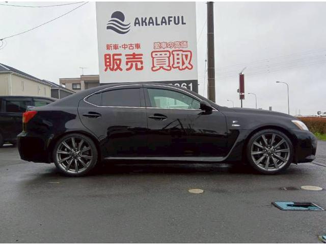 サンルーフ！マークレビンソンサラウンド！プリクラッシュセーフティシステム！レーダークルーズコントロール等オプション付きでおススメ車両です！自信の安心価格設定になっておりますのでお早めにお問い合わせを！