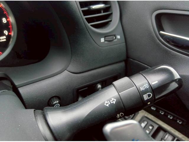 サンルーフ！マークレビンソンサラウンド！プリクラッシュセーフティシステム！レーダークルーズコントロール等オプション付きでおススメ車両です！自信の安心価格設定になっておりますのでお早めにお問い合わせを！