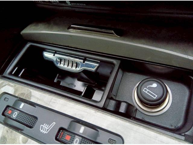 サンルーフ！マークレビンソンサラウンド！プリクラッシュセーフティシステム！レーダークルーズコントロール等オプション付きでおススメ車両です！自信の安心価格設定になっておりますのでお早めにお問い合わせを！