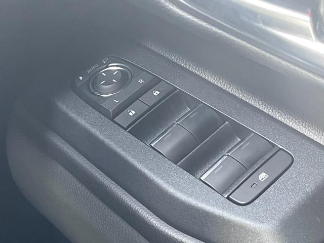 ＶＸ　純正１２．３型ナビ　モデリスタパッケージ　シグネチャーイルミブレード　オーバーフェンダー　丸目１眼ＬＥＤヘッドランプ　サンルーフ　デジタルインナーミラー　４本出しマフラー　レザーシート　全方位モニター（画像32）