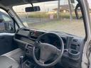スタンダード　ユーザー買取車　エアコン　荷台ステップ　スペアタイヤ　ＳＲＳエアバック　パワーステアリング　ヘッドライトレベライザー　ＡＭ／ＦＭラジオ　３方開荷台／あゆみ板掛テールゲート　禁煙車　標準ルーフ（15枚目）