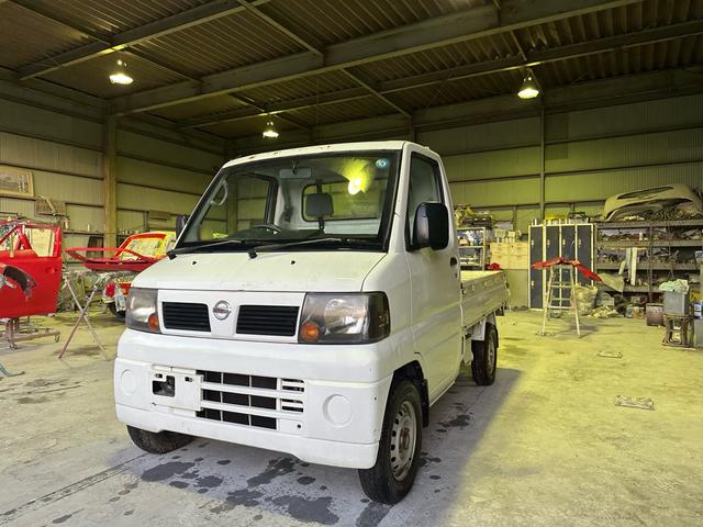 クリッパートラック 　５ＭＴ　エアコン　車検付（3枚目）