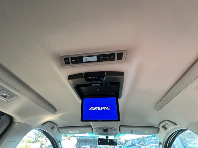 ヴェルファイア 2.4Z プラチナセレクションII(13枚目)