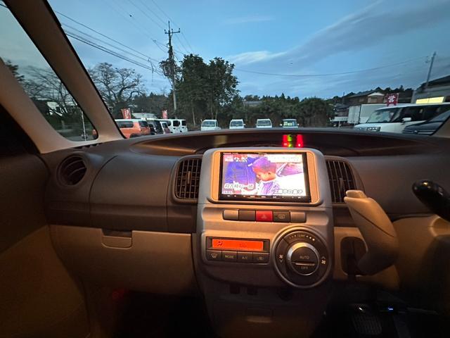 タント Ｘ　ナビ／ＴＶ／ＥＴＣ／ＤＶＤ／Ｂｌｕｅｔｏｏｔｈ／ＣＤ／ＵＳＢ／ｉＰｏｄ／ラジオ／電動スライドドア／パワーウインドウ／アイドリングストップ／電動格納ミラー／スマートキー（14枚目）
