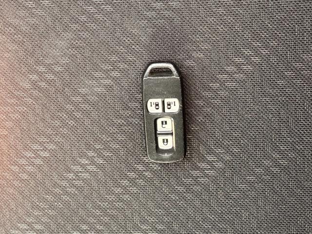 N-BOXカスタム SSパッケージ ナビ/ワンセグTV/バックカメラ/ドラレコ/Bluetooth/シティブレーキアクティブシステム/両側電動スライドドア/シートヒーター/プッシュスタート/フォグランプ/ベンチシート(12枚目)