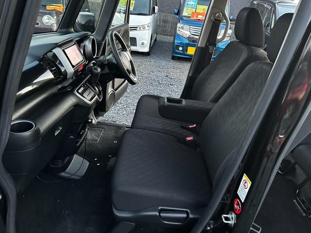 N-BOXカスタム SSパッケージ ナビ/ワンセグTV/バックカメラ/ドラレコ/Bluetooth/シティブレーキアクティブシステム/両側電動スライドドア/シートヒーター/プッシュスタート/フォグランプ/ベンチシート(25枚目)